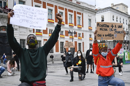 Gedenk-Kundgebung nach dem Tod von George Floyd in Madrid
