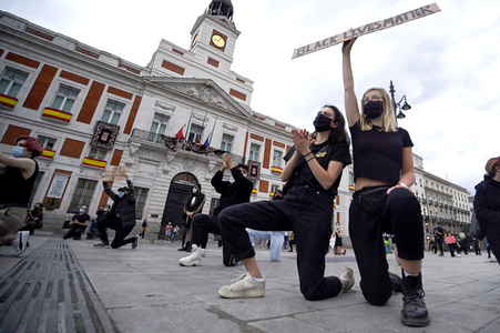 Gedenk-Kundgebung nach dem Tod von George Floyd in Madrid
