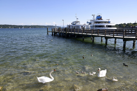Seen-Schifffahrt in Starnberg