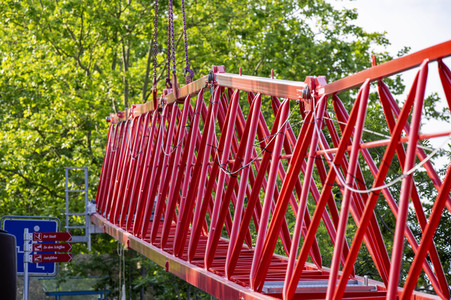 Symbolfoto Kran-Abbau