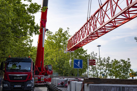 Symbolfoto Kran-Abbau