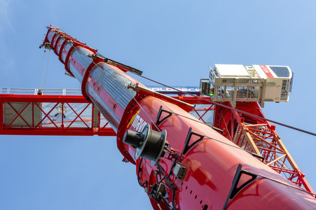 Symbolfoto Kran-Abbau