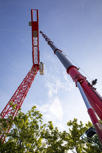 Symbolfoto Kran-Abbau