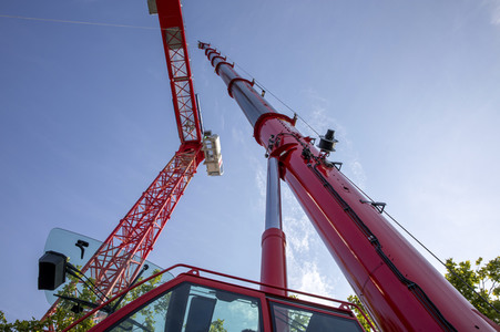 Symbolfoto Kran-Abbau