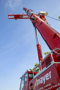 Symbolfoto Kran-Abbau