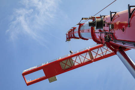 Symbolfoto Kran-Abbau