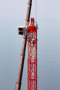 Symbolfoto Kran-Abbau