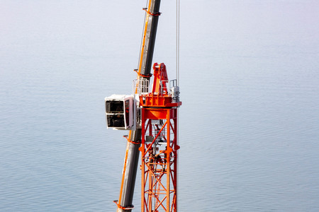 Symbolfoto Kran-Abbau