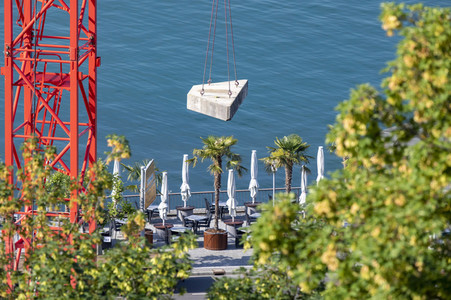 Symbolfoto Kran-Abbau