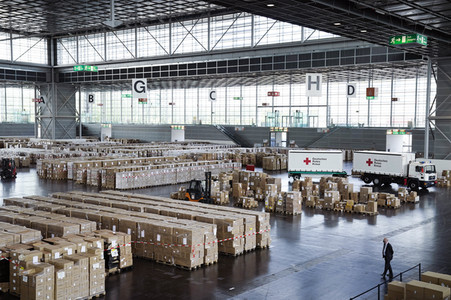 Besuch im Landeslager für Schutzausrüstung in Düsseldorf
