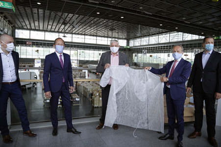 Besuch im Landeslager für Schutzausrüstung in Düsseldorf