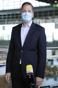 Besuch im Landeslager für Schutzausrüstung in Düsseldorf