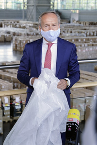 Besuch im Landeslager für Schutzausrüstung in Düsseldorf