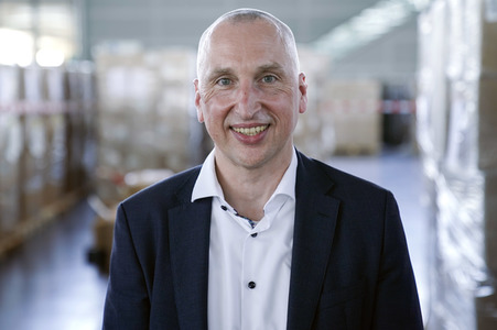 Besuch im Landeslager für Schutzausrüstung in Düsseldorf