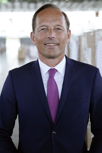 Besuch im Landeslager für Schutzausrüstung in Düsseldorf