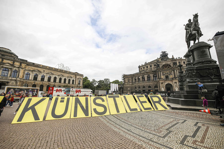 Demonstration 'Ohne uns ist Stille' in Dresden