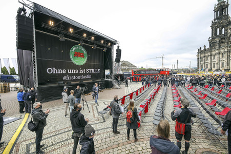 Demonstration 'Ohne uns ist Stille' in Dresden