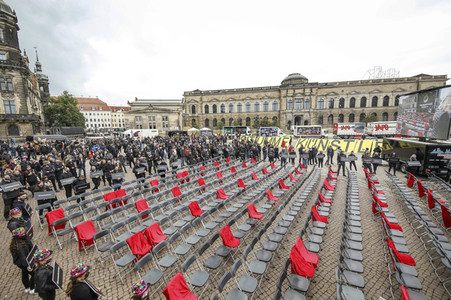 Demonstration 'Ohne uns ist Stille' in Dresden