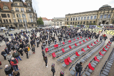 Demonstration 'Ohne uns ist Stille' in Dresden
