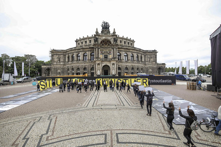 Demonstration 'Ohne uns ist Stille' in Dresden