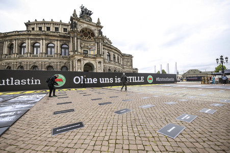 Demonstration 'Ohne uns ist Stille' in Dresden