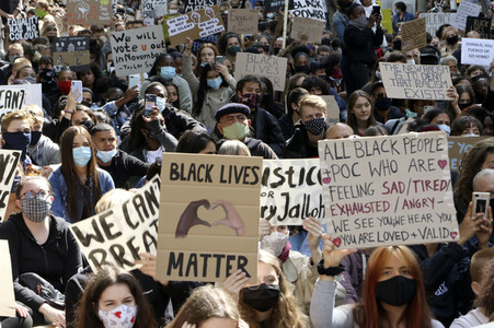 Demonstration 'Justice for Floyd - Stop killing blacks' in Hamburg