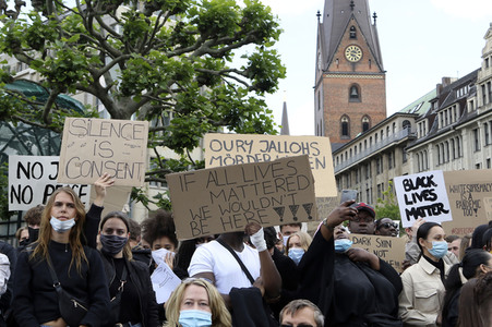Demonstration 'Enough is Enough! - There can be no Peace without Justice!' in Hamburg