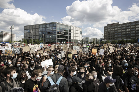 Demonstration 'Silent Demo' in Berlin
