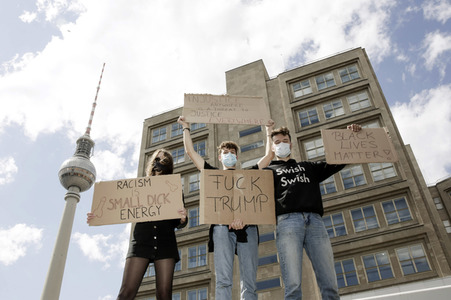 Demonstration 'Silent Demo' in Berlin
