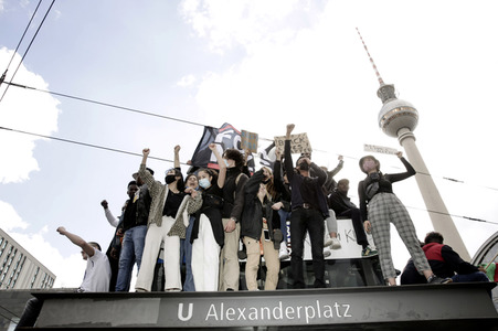 Demonstration 'Silent Demo' in Berlin