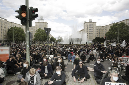 Demonstration 'Silent Demo' in Berlin
