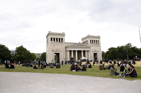 Demonstration 'Silent Protest - Sag Nein zu Rassismus' in München
