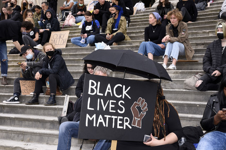 Demonstration 'Silent Protest - Sag Nein zu Rassismus' in München
