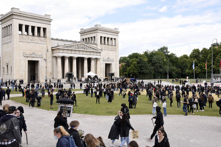 Demonstration 'Silent Protest - Sag Nein zu Rassismus' in München