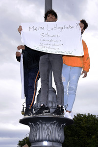 Demonstration 'Silent Protest - Sag Nein zu Rassismus' in München