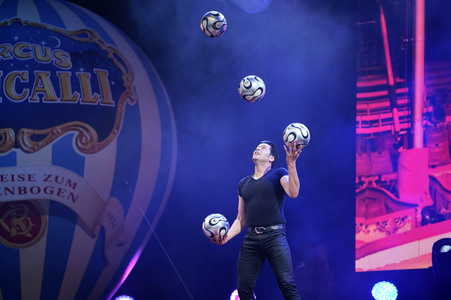 Roncalli's Drive-In-Show Live in Hannover