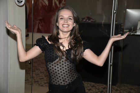 Darya Gritsyuk beim Friseurbesuch in München