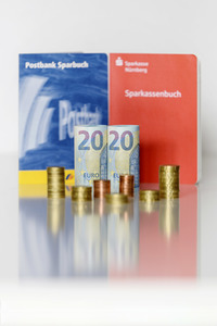 Symbolfoto Sparbuch