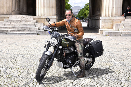 Fototermin mit John Friedmann in München