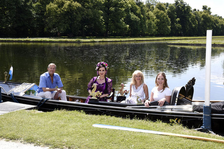 Gondelfahrt mit Prominenten in München