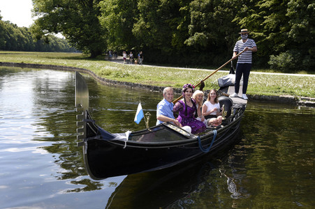 Gondelfahrt mit Prominenten in München