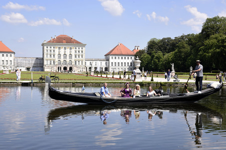 Gondelfahrt mit Prominenten in München