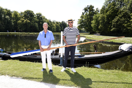 Gondelfahrt mit Prominenten in München
