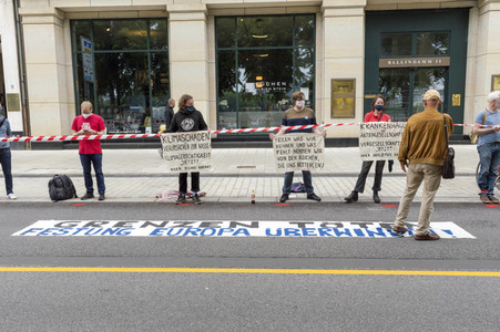 Menschenkette gegen Rassismus in Hamburg