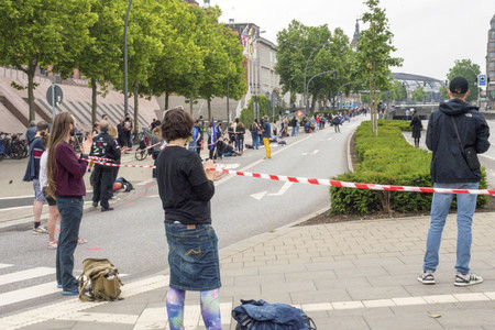 Menschenkette gegen Rassismus in Hamburg
