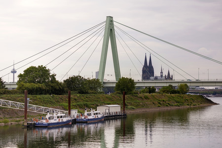 Die Severinsbrücke in Köln