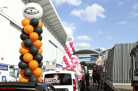 Autokorso unter dem Motto 'EVENTuell nie wieder' in Hamburg