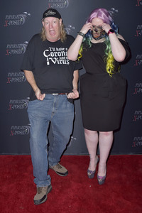 Serienpremiere 'Paparazzi X-Posed' in Studio City