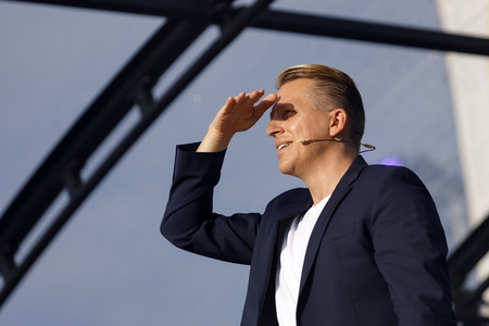 Autokino-Show mit Tobias Beck in Bonn