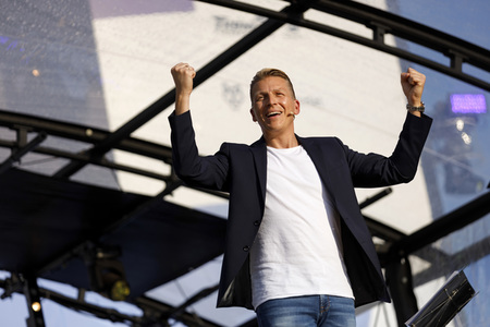 Autokino-Show mit Tobias Beck in Bonn